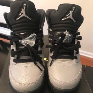 Air Jordan 5 Retro CG Size 5.5Y
